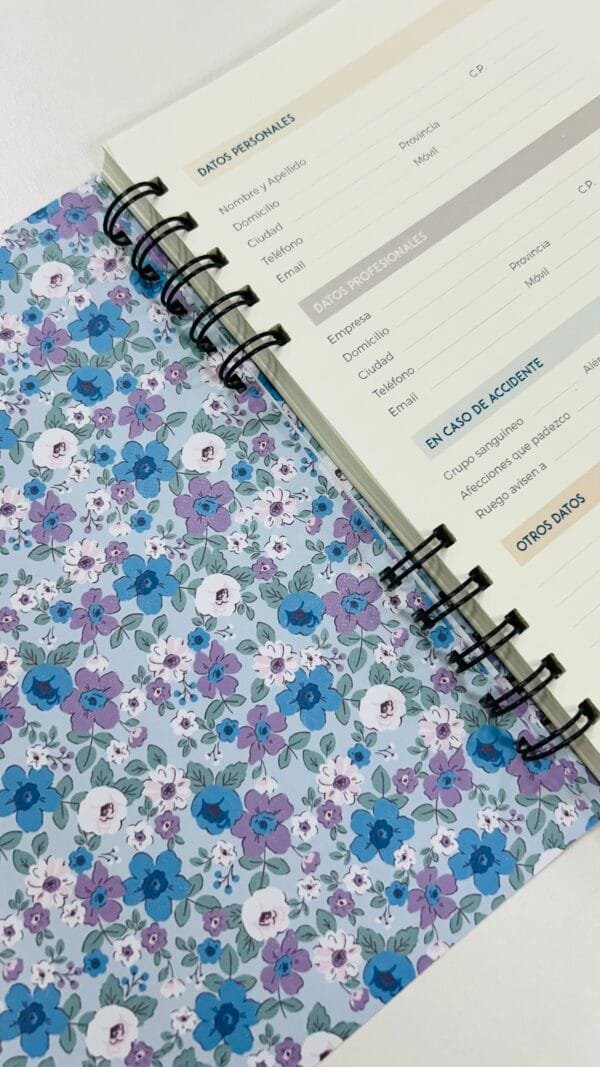 Cuaderno Flores Celestes A5 Liso Tapa flexible - Imagen 2